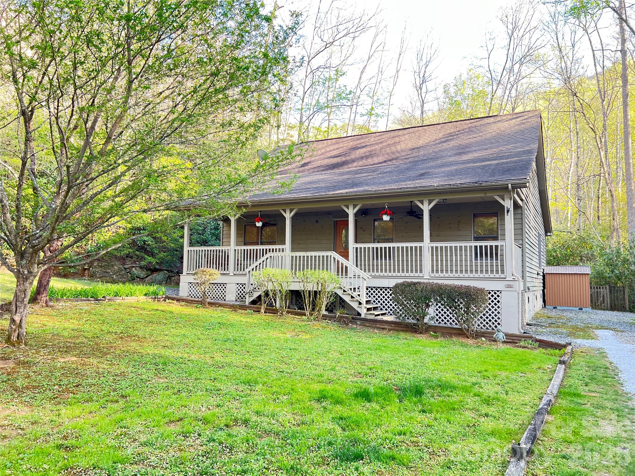 106 Cabin Creek Road Sylva, NC 28779 - Photo 2 of 35