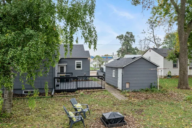 $218,900 | 406 5th Street Northwest, Montgomery, MN 56069