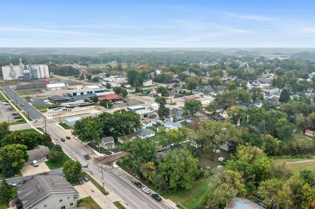 $218,900 | 406 5th Street Northwest, Montgomery, MN 56069