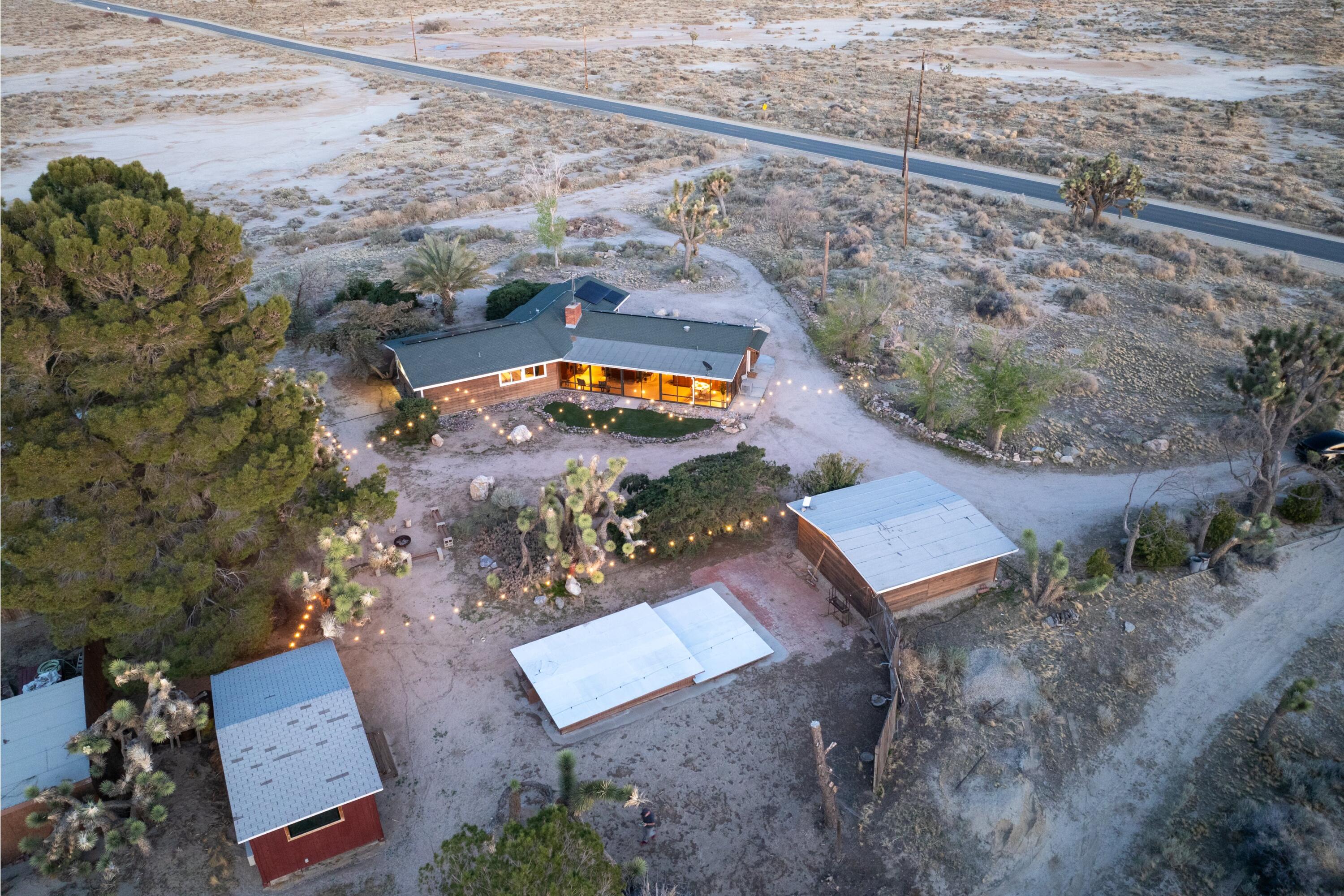 11337 Avenue E E Lancaster Ca East Lancaster, CA 93535 - Photo 54 of 60 a view of a yard in front of house