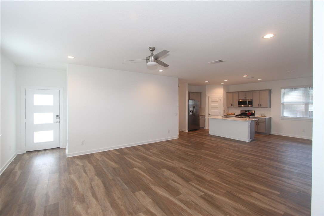 100 Century Plant Road Leander, TX 78641 - Photo 5 of 36