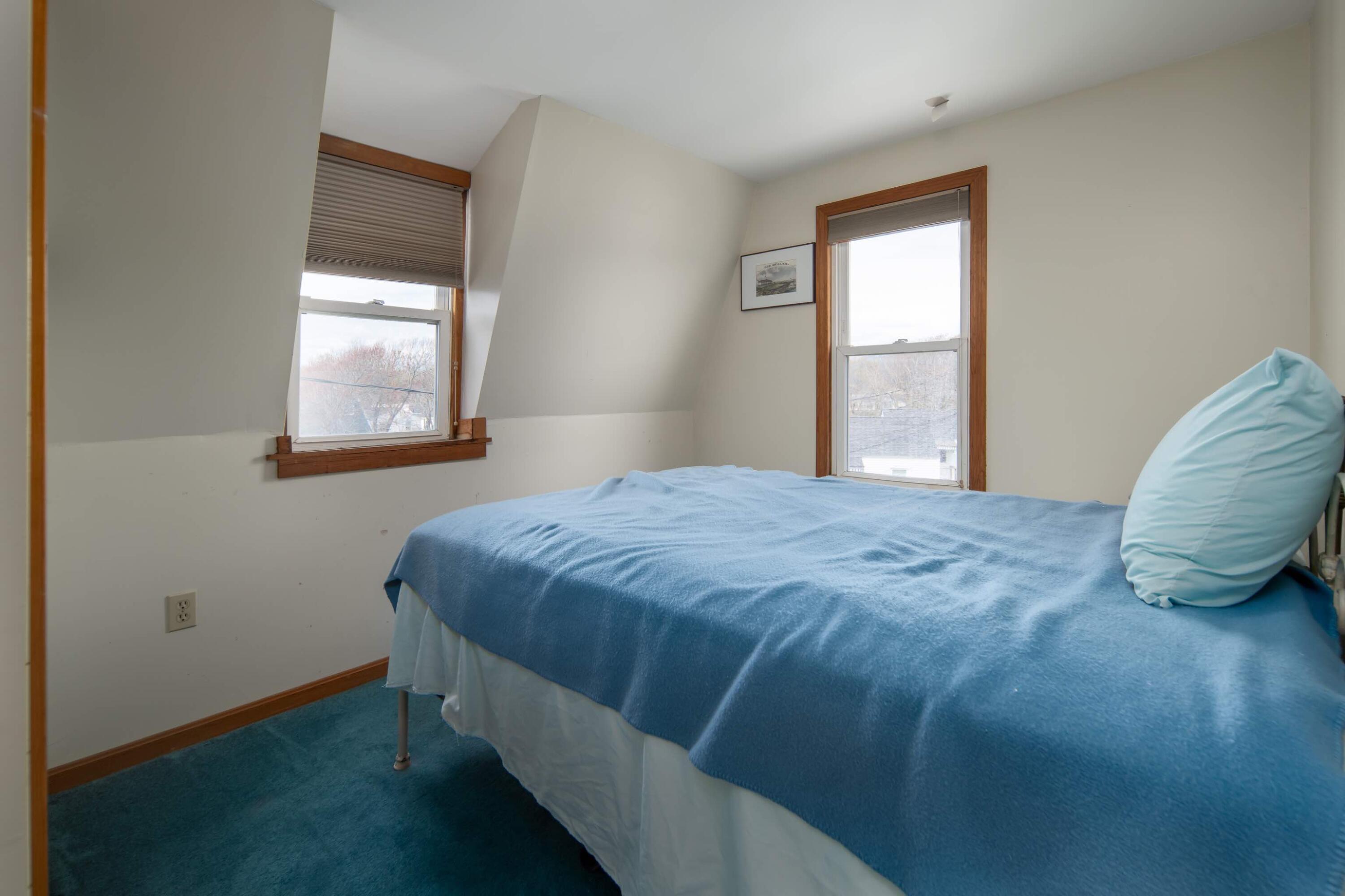 87 Long Beach Avenue, Unit 2 York, ME 03909 - Photo 21 of 26 Bedroom 3