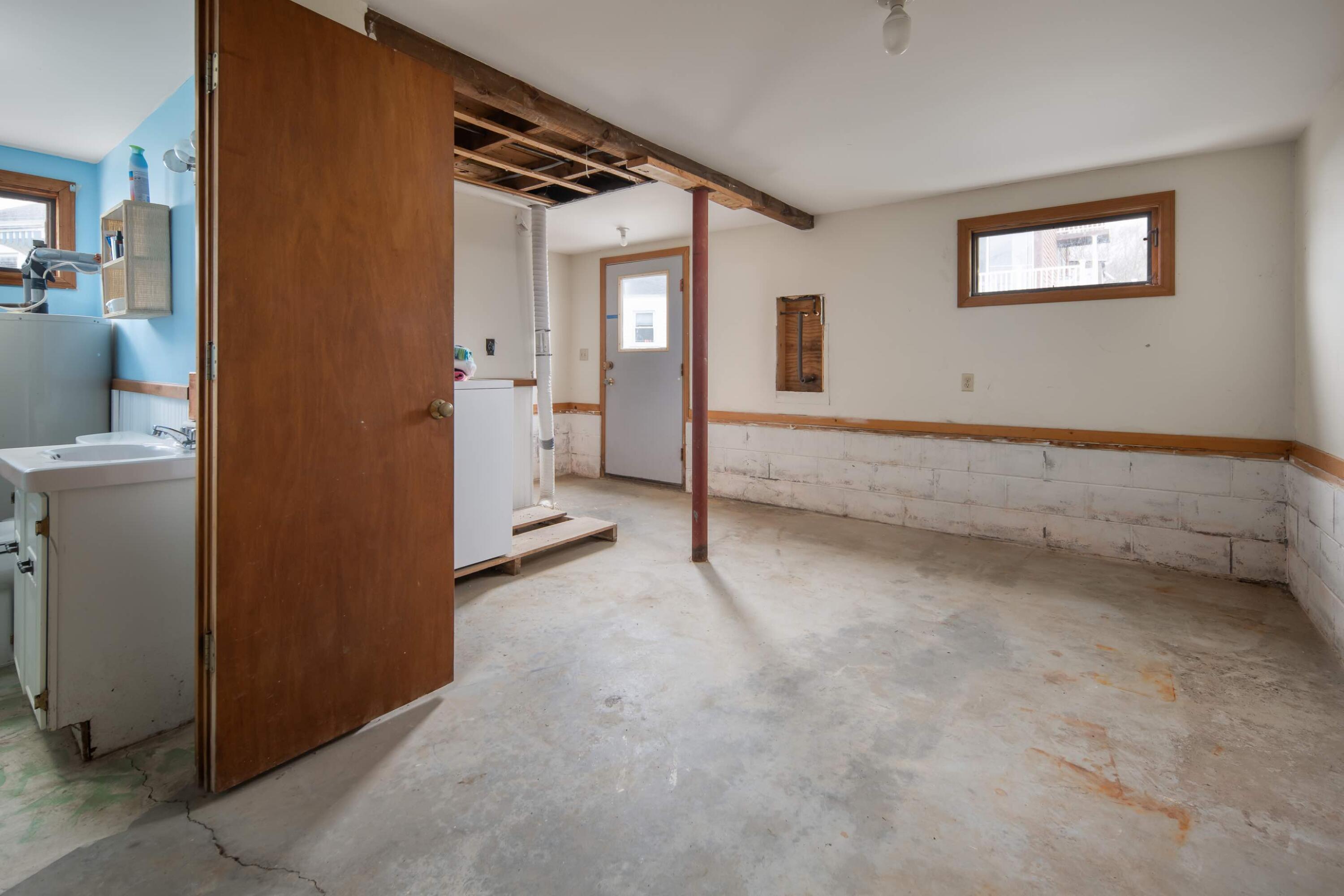 87 Long Beach Avenue, Unit 2 York, ME 03909 - Photo 26 of 26 Basement