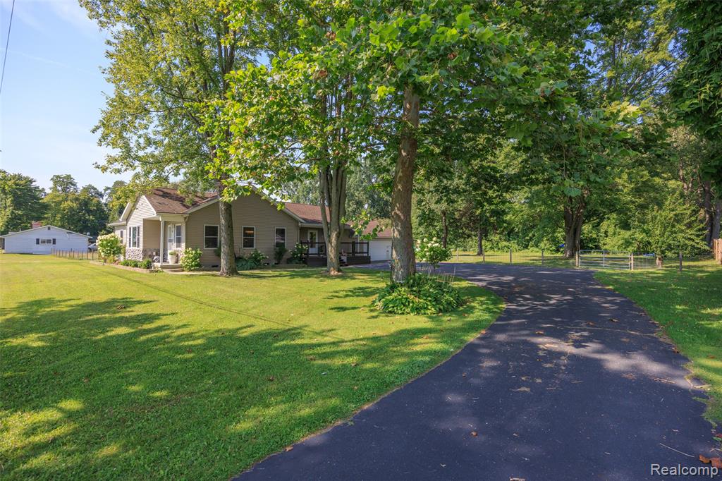 9188 Marsh Road Algonac, MI 48001 - Photo 2 of 36 Gallery Image 2