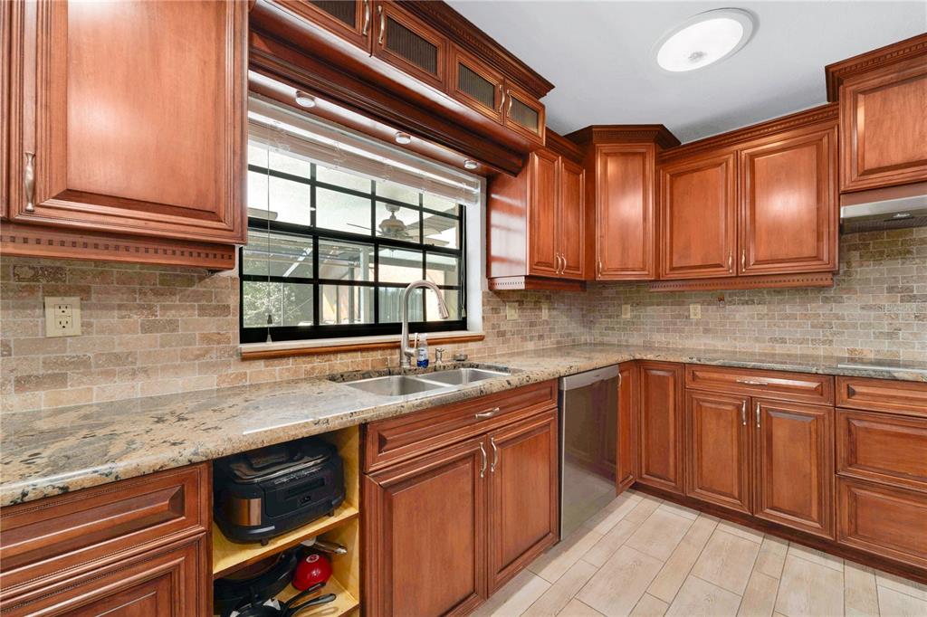 2456 Danforth Road Spring Hill, FL 34608 - Photo 16 of 54