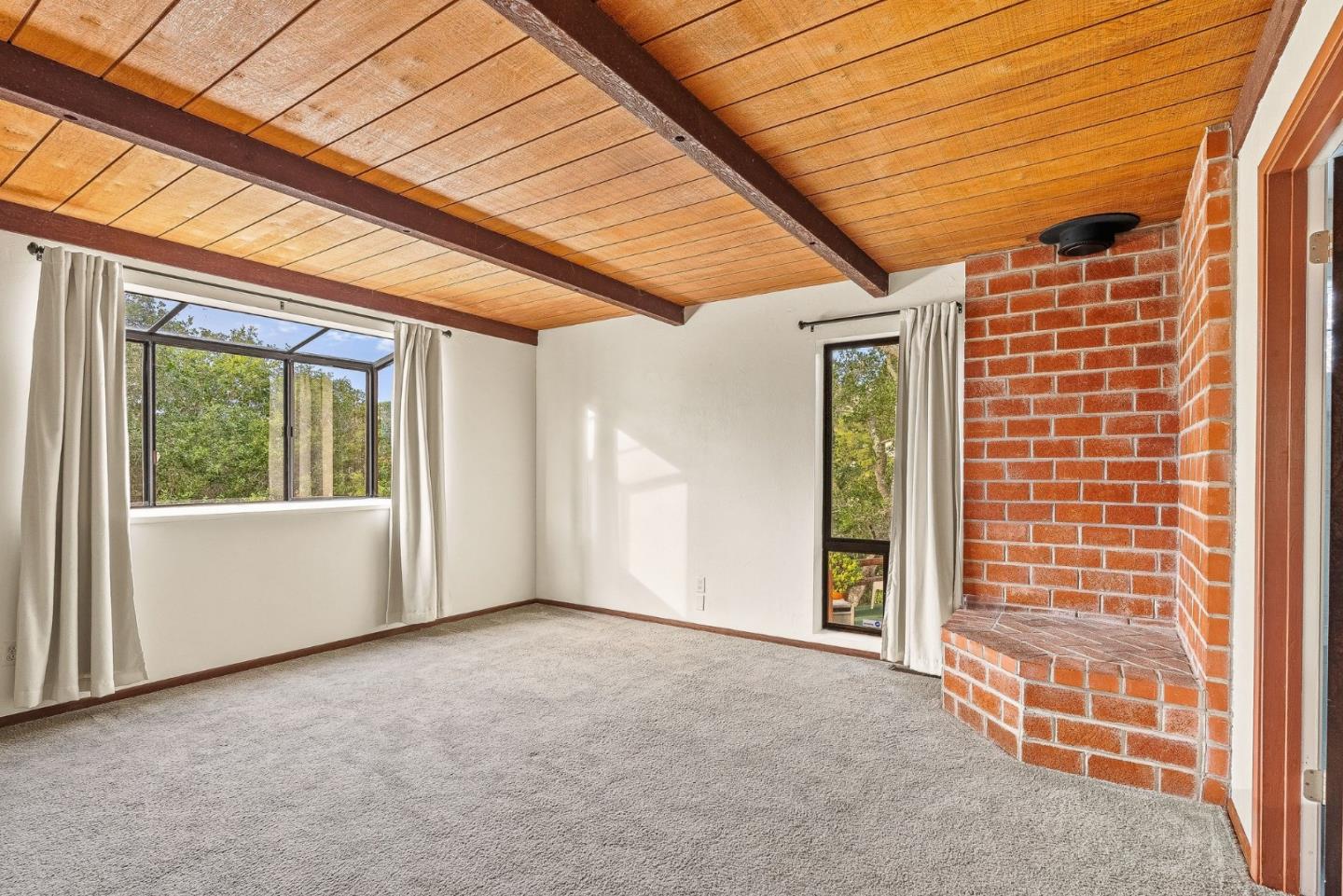 15460 Weather Rock Way Salinas, CA 93908 - Photo 10 of 32 a view of an empty room with windows