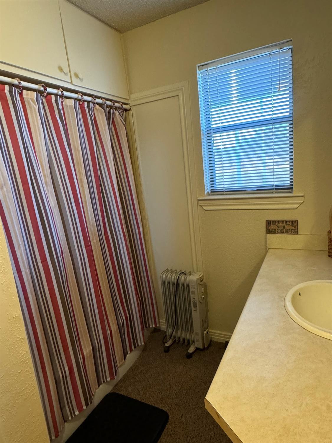 76 Ridge Road Spur, TX 79370 - Photo 7 of 16 Full bathroom