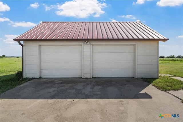 $445,000 | 231 County Road 136, Burlington, TX 76519