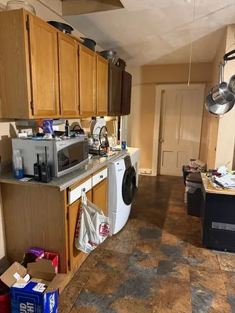 $699,900 | 39 Woodland Street, Worcester, MA 01610