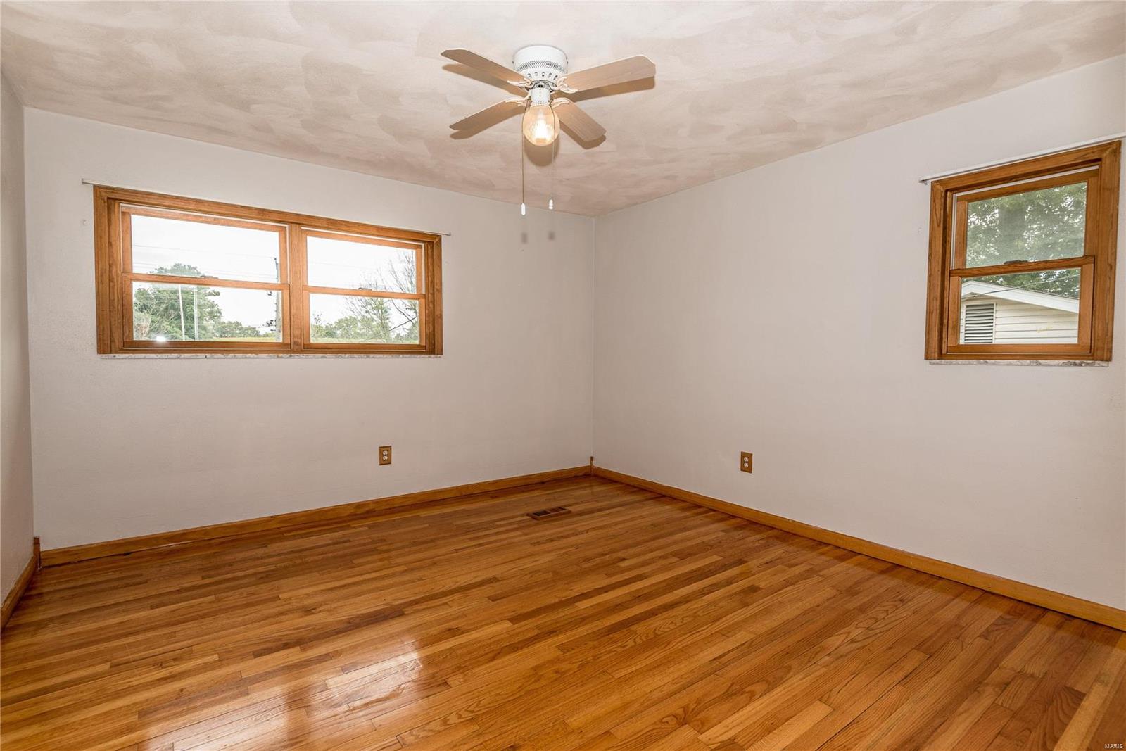 405 Troy Road Collinsville, IL 62234 - Photo 9 of 24 Gallery Image 9