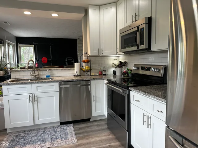 $325,000 | 7731 Hollow Ridge Circle, Indianapolis, IN 46256