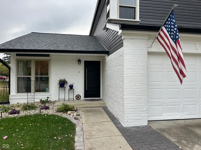 $325,000 | 7731 Hollow Ridge Circle, Indianapolis, IN 46256