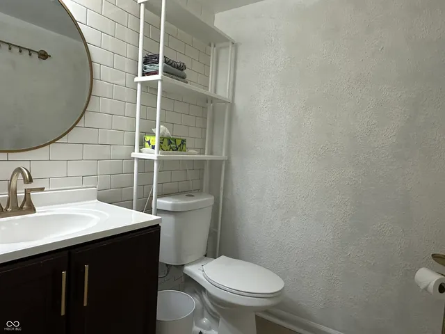 $325,000 | 7731 Hollow Ridge Circle, Indianapolis, IN 46256