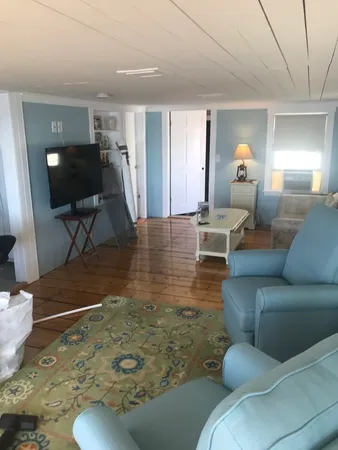 $3,500 | 25 Eagle Hill Road, Unit WHOLE, Ipswich, MA 01938