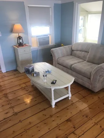 $3,500 | 25 Eagle Hill Road, Unit WHOLE, Ipswich, MA 01938