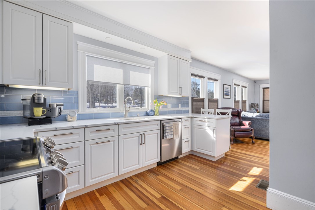 3 West Prospect Street Smithfield, RI 02828 - Photo 12 of 45