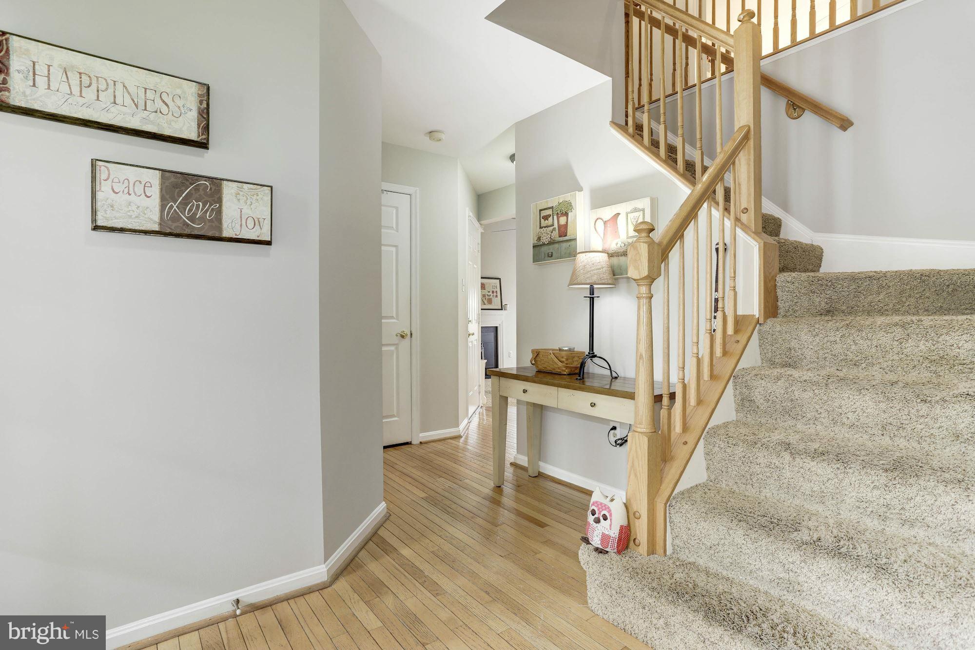 8338 Painted Rock Road Columbia, MD 21045 - Photo 3 of 30 Foyer