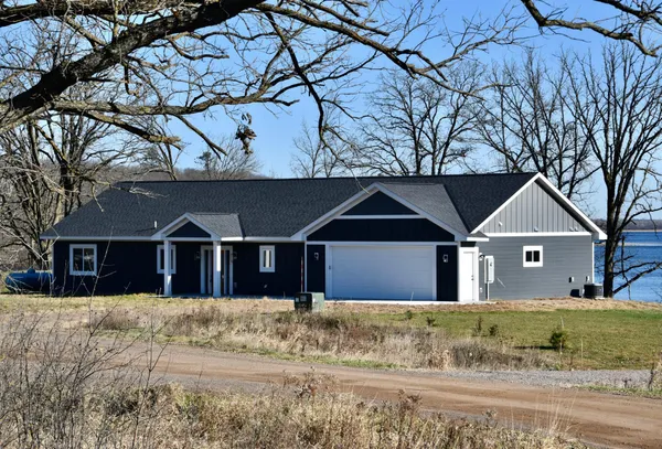 $579,000 | 1415 223rd Avenue, Ogilvie, MN 56358