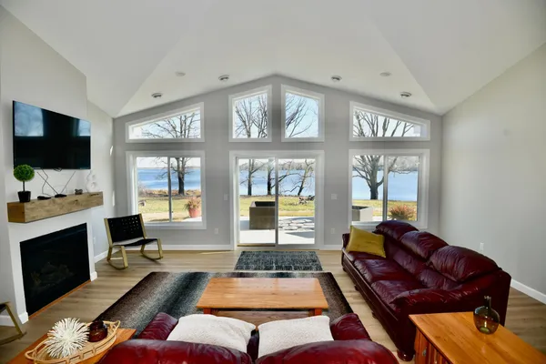 $579,000 | 1415 223rd Avenue, Ogilvie, MN 56358