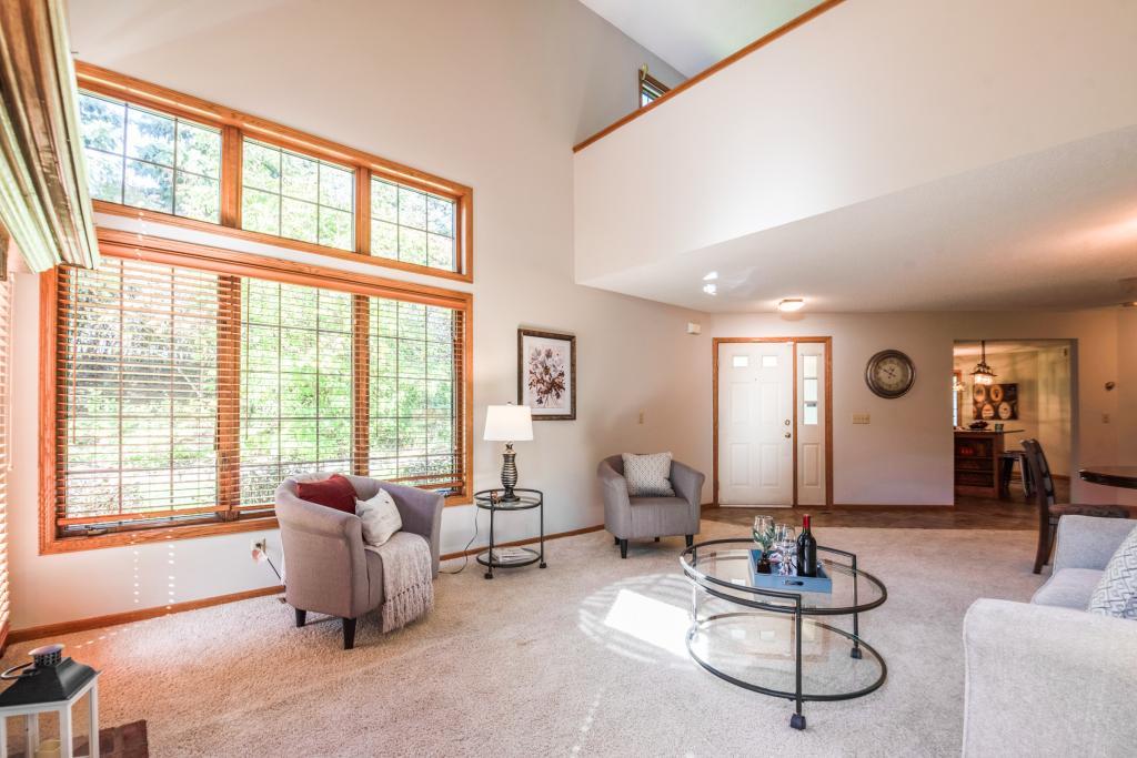 3671 Pond View Point Eagan, MN 55122 - Photo 5 of 26 Gallery Image 5