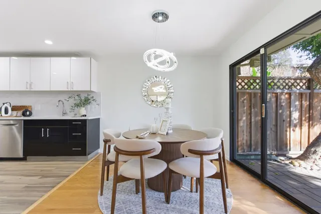 $1,498,000 | 670 San Antonio Road, Unit 26, Palo Alto, CA 94306