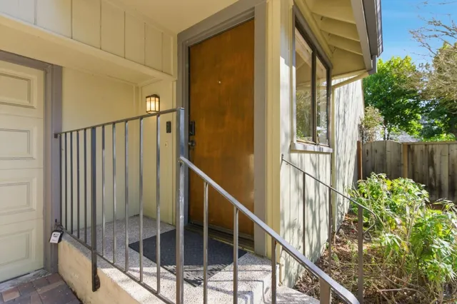 $1,498,000 | 670 San Antonio Road, Unit 26, Palo Alto, CA 94306