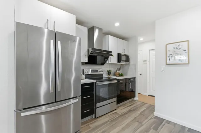 $1,498,000 | 670 San Antonio Road, Unit 26, Palo Alto, CA 94306