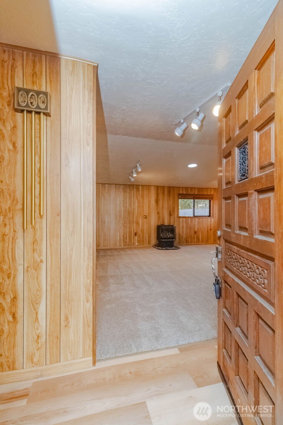 16958 121st Avenue Southeast Renton, WA 98058 - Photo 23 of 34 a view of an entryway with a building