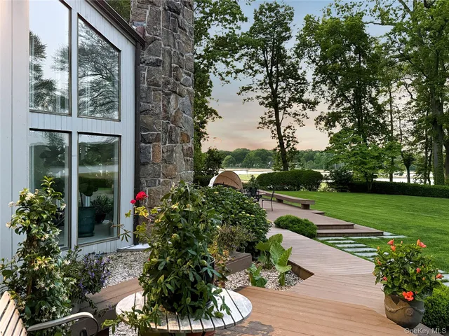 $4,995,000 | 8 Mill Pond Lane, Locust Valley, NY 11560