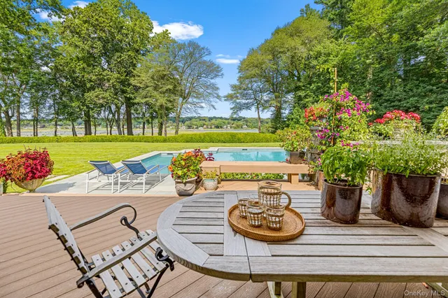 $4,995,000 | 8 Mill Pond Lane, Locust Valley, NY 11560