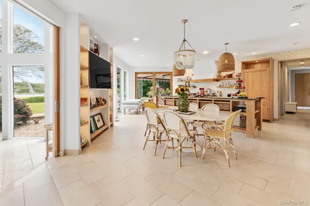 $4,995,000 | 8 Mill Pond Lane, Locust Valley, NY 11560