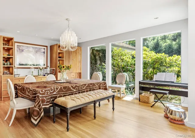 $4,995,000 | 8 Mill Pond Lane, Locust Valley, NY 11560