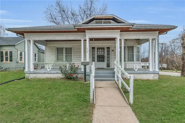 $125,000 | 200 North Jefferson Street, Carrollton, MO 64633