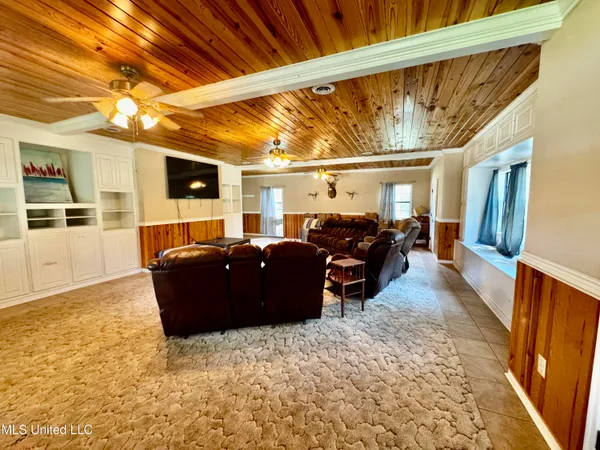$359,900 | 250 Everett Church Road, Mendenhall, MS 39114