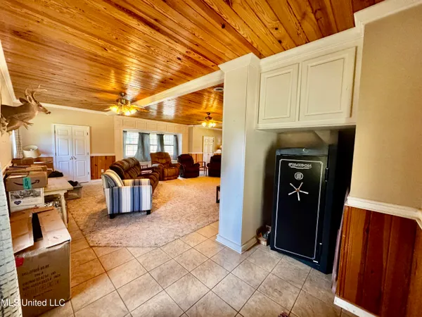 $359,900 | 250 Everett Church Road, Mendenhall, MS 39114