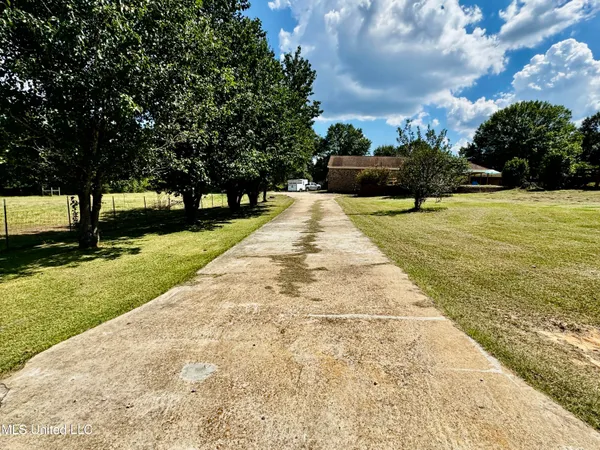 $359,900 | 250 Everett Church Road, Mendenhall, MS 39114