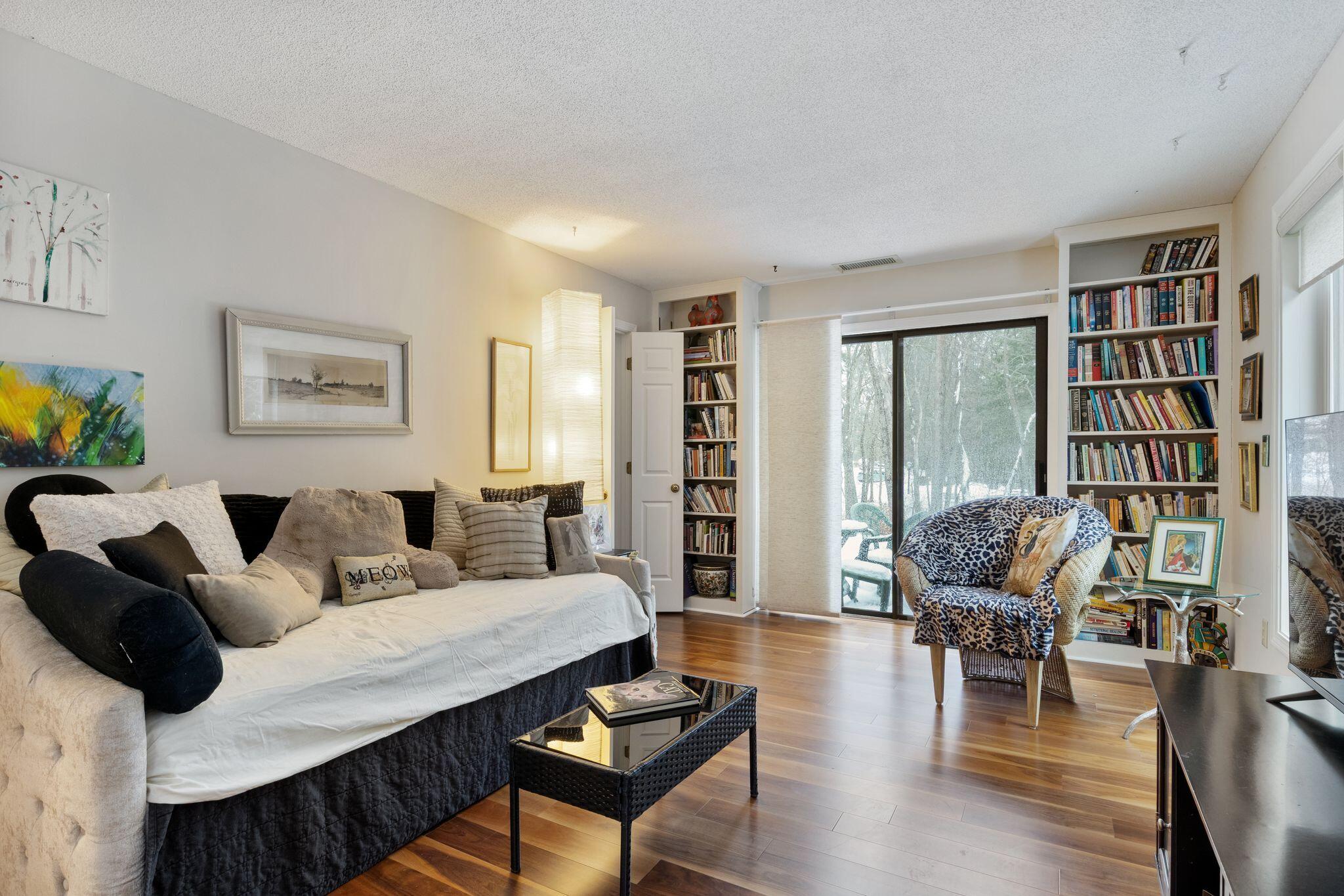 48 Foreside Common Road, Unit 48 Falmouth, ME 04105 - Photo 11 of 31 48_Foreside_Common_Rd_04