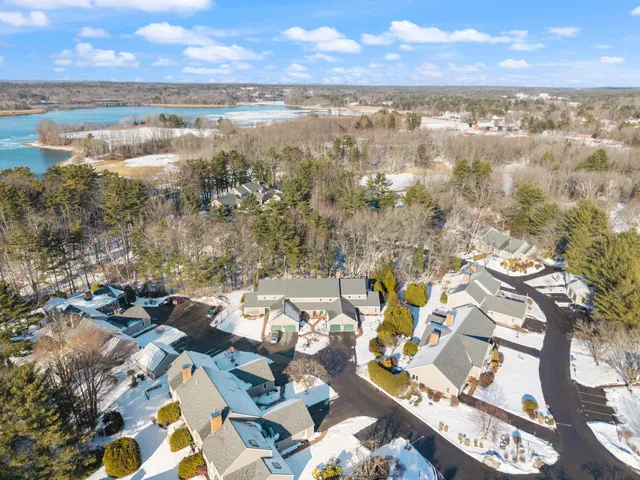 $700,000 | 48 Foreside Common Road, Unit 48, Falmouth, ME 04105
