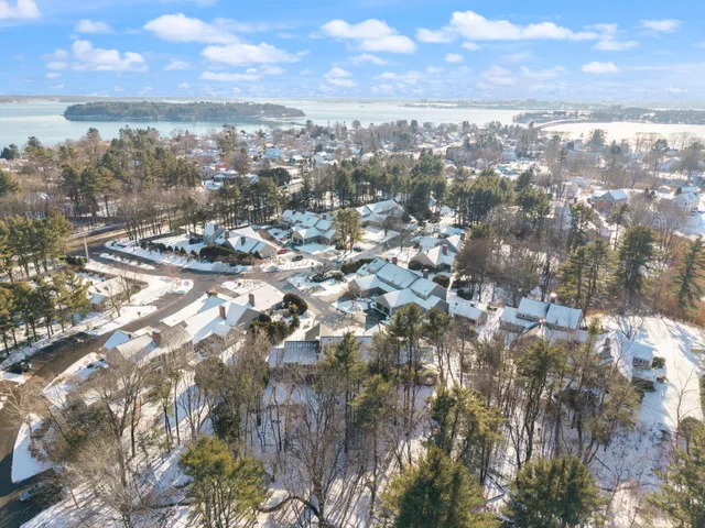 $700,000 | 48 Foreside Common Road, Unit 48, Falmouth, ME 04105