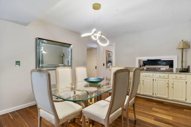 $700,000 | 48 Foreside Common Road, Unit 48, Falmouth, ME 04105