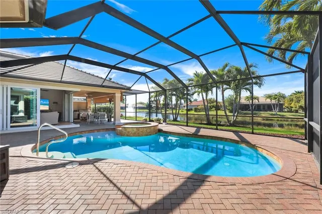 $1,550,000 | 4963 Rustic Oaks Circle, Naples, FL 34105