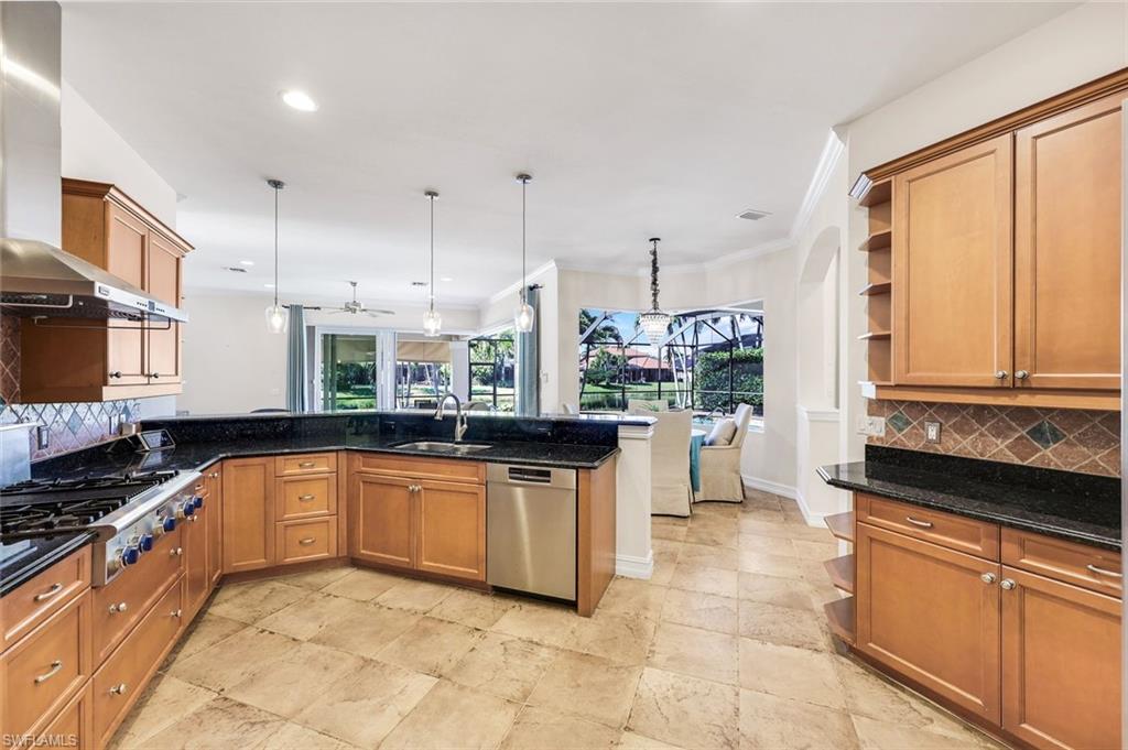 4963 Rustic Oaks Circle Naples, FL 34105 - Photo 11 of 33