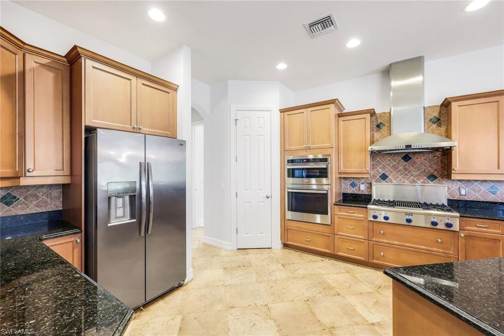 4963 Rustic Oaks Circle Naples, FL 34105 - Photo 8 of 33