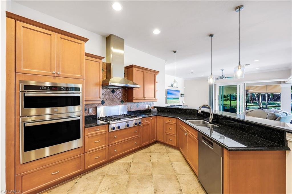 4963 Rustic Oaks Circle Naples, FL 34105 - Photo 10 of 33