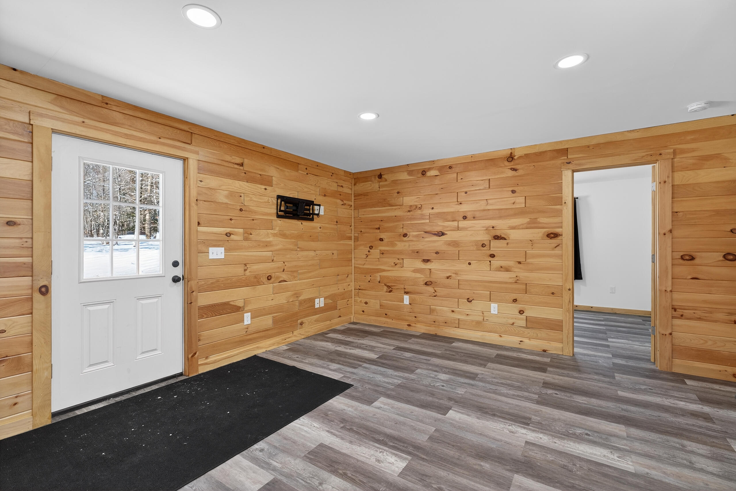 933 Bean Road Mount Vernon, ME 04352 - Photo 5 of 18 005_DSC06028