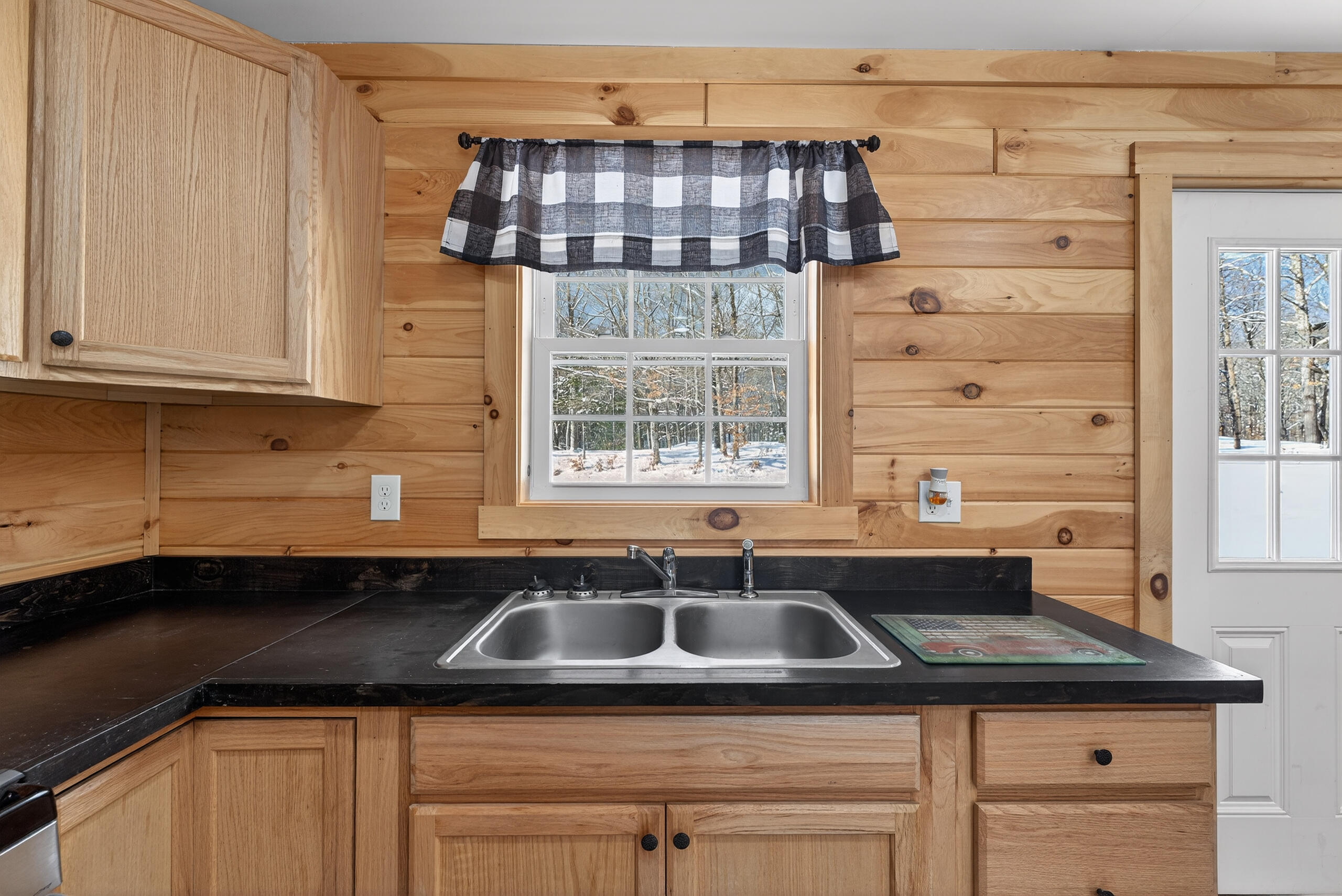 933 Bean Road Mount Vernon, ME 04352 - Photo 6 of 18 006_DSC06030