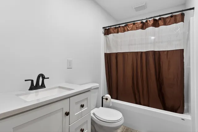 $259,900 | 933 Bean Road, Mount Vernon, ME 04352