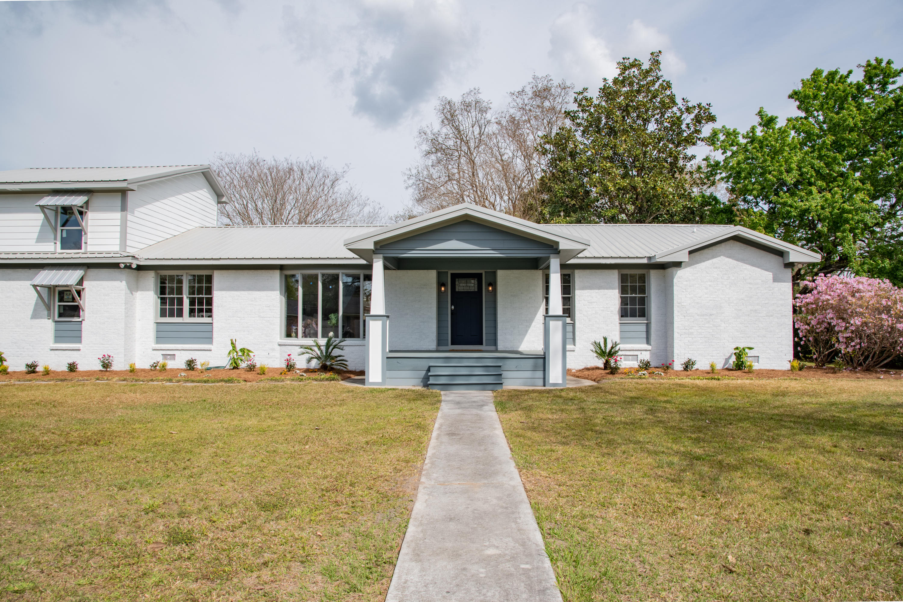 318 Betsy Road Charleston, SC 29407 - Photo 2 of 49 DSC_3921-HDR