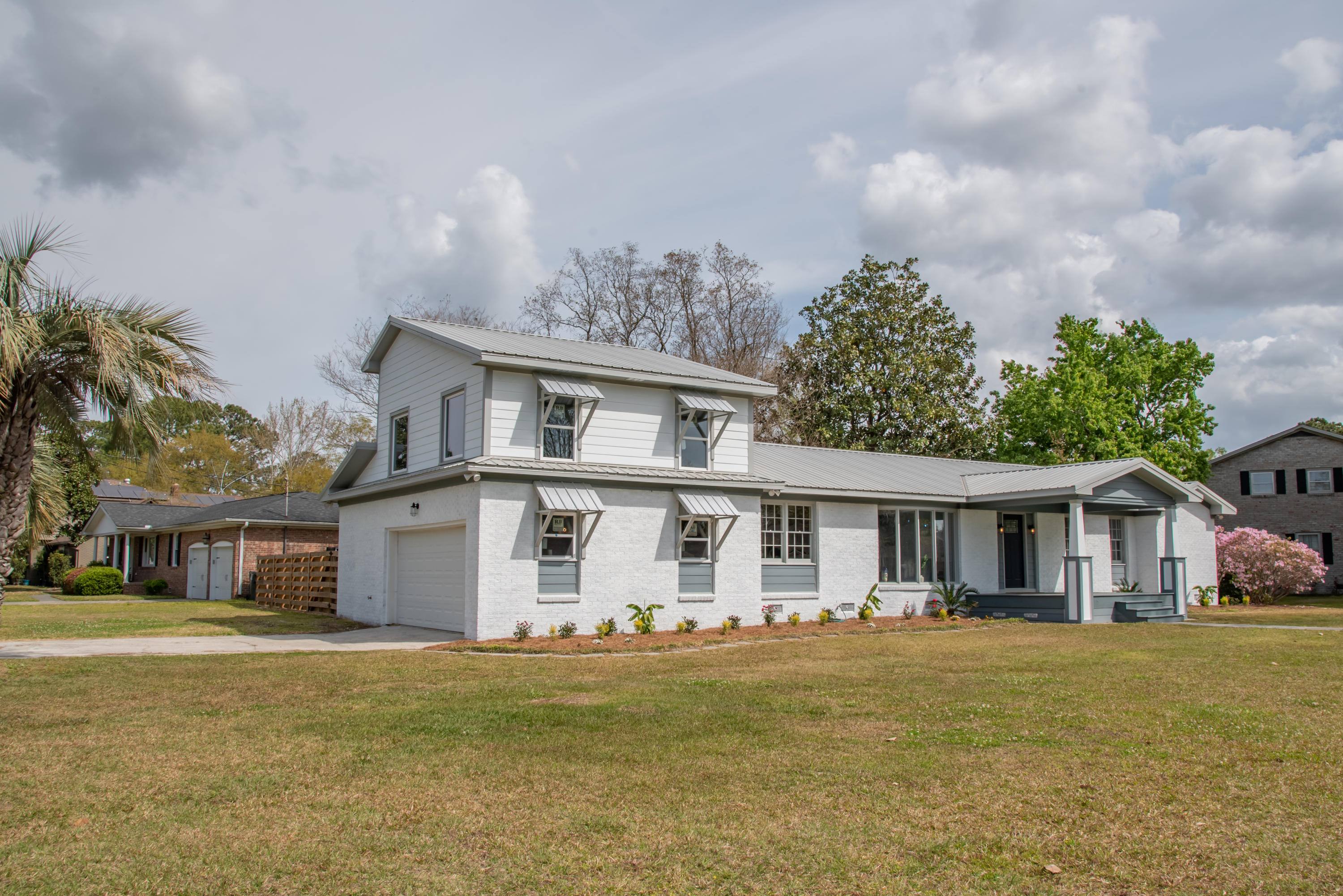 318 Betsy Road Charleston, SC 29407 - Photo 3 of 49 DSC_3933-HDR