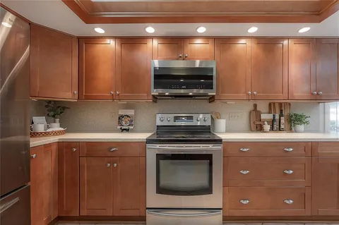 $629,900 | 3341 Foxridge Circle, Tampa, FL 33618